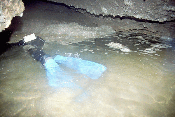 Scufundare in Pestera Ciclovina