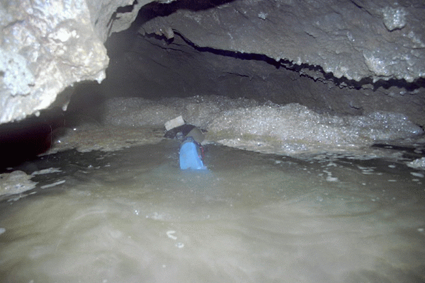 Scufundare in Pestera Ciclovina